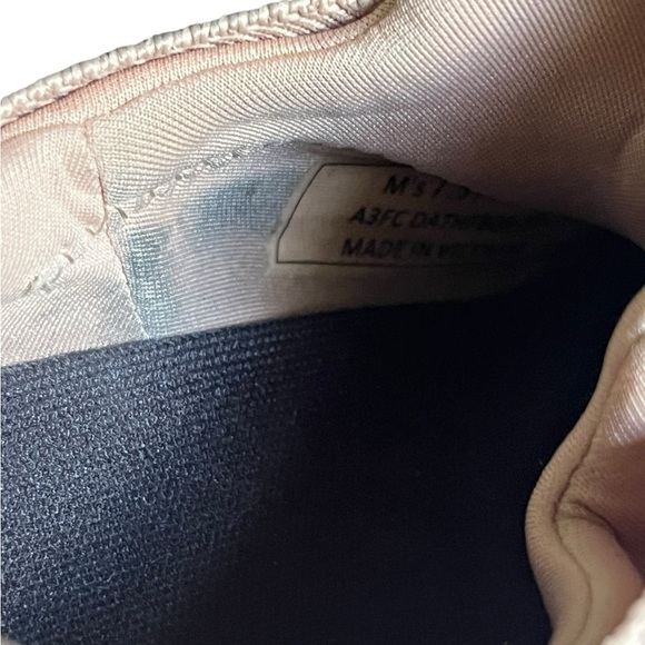 KIZIK Fawn Athens Sneaker - Picture 9 of 10